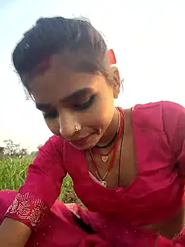 Snapshot of R_Roshni chatting on 01-14-26, 11:38 R Roshni online show from 01-14-26, 11:38