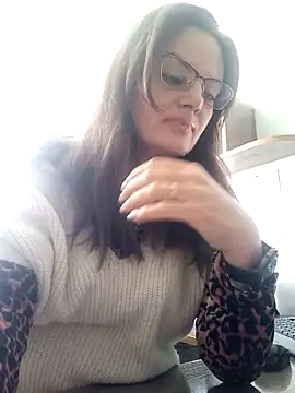 ValeriaLove43211 online show from 10-07-25, 07:16