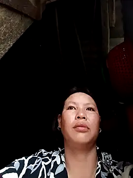 Snapshot of callistra chatting on 04-17-26, 11:08 callistra online show from 04-17-26, 11:08