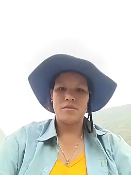 Snapshot of callistra chatting on 04-19-26, 11:09 callistra online show from 04-19-26, 11:09