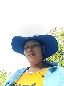 Snapshot of callistra chatting on 05-14-26, 12:39 callistra online show from 05-14-26, 12:39