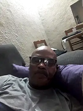 Snapshot of JeffersonRay chatting on 11-09-25, 07:01 JeffersonRay online show from 11-09-25, 07:01