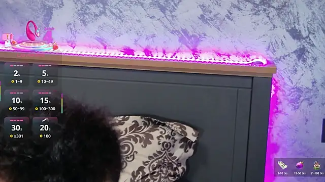 DominicValente online show from 11-25-25, 03:45