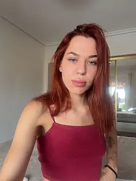 Snapshot of MollyXoXo chatting on 07-16-26, 01:06 MollyXoXo online show from 07-16-26, 01:06