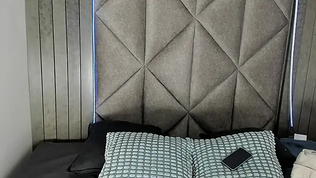 KeendraFox  online show from 09-27-25, 07:19