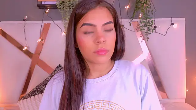 KeendraFox  online show from 09-29-25, 07:30