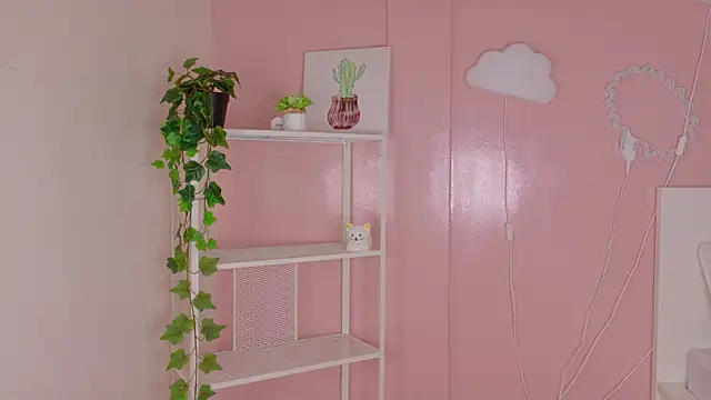 KeendraFox  online show from 01-19-26, 10:19