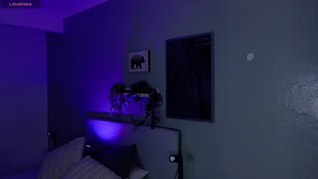 KeendraFox  online show from 04-14-26, 10:10