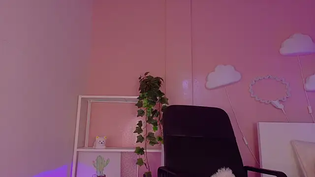Snapshot of KeendraFox_ chatting on 07-16-26, 09:37 KeendraFox online show from 07-16-26, 09:37
