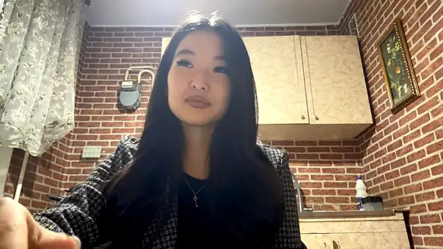 Snapshot of EmmaLeexth chatting on 10-30-25, 12:28 EmmaLeexth online show from 10-30-25, 12:28