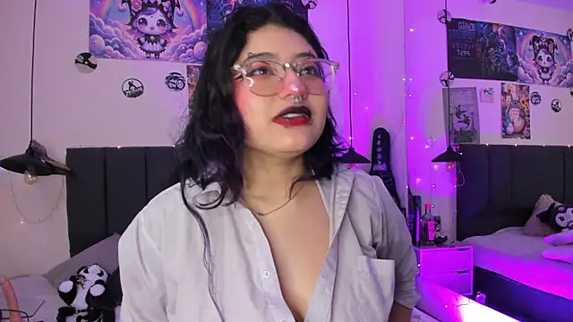 SabrinaV  online show from 04-16-26, 11:22