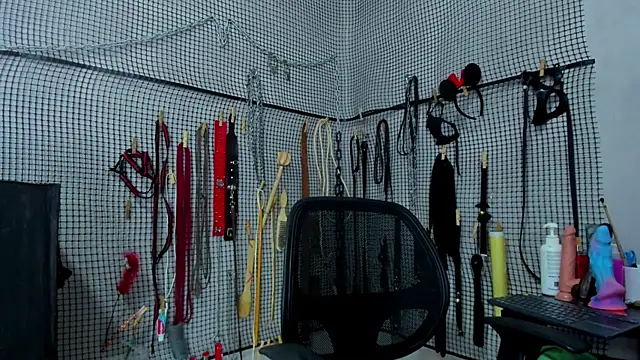 BDSM MEDUZA online show from 03-04-26, 01:55