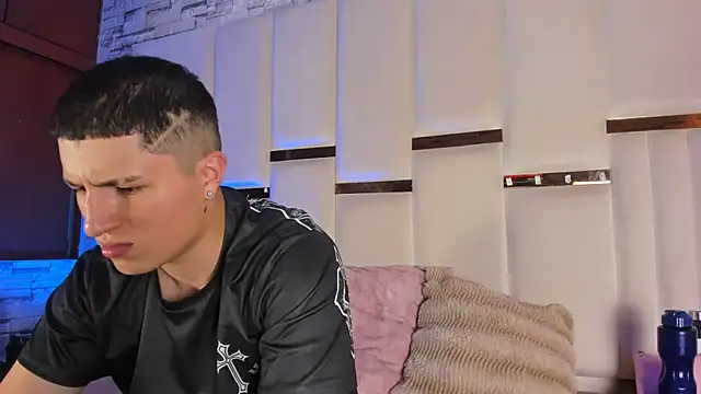 ANLLELOAndANGELA online show from 04-18-26, 07:18