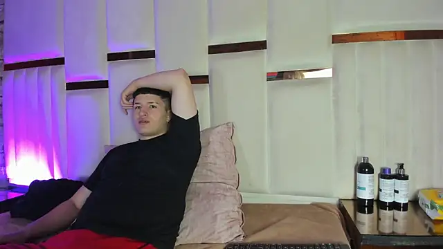 ANLLELOAndANGELA online show from 06-02-26, 04:31
