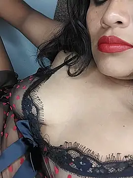 Snapshot of Karin_39 chatting on 05-16-26, 03:58 Karin 39 online show from 05-16-26, 03:58