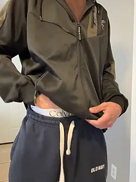 Snapshot of gymratforyouu chatting on 10-15-25, 09:37 gymratforyouu online show from 10-15-25, 09:37