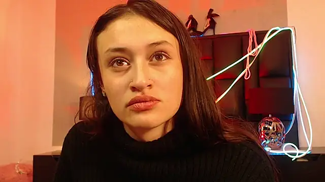 Emily Swiftt online show from 10-16-25, 07:31