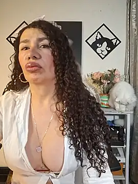 Lina 444 online show from 02-27-26, 01:05