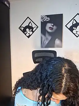 Lina 444 online show from 04-15-26, 12:39