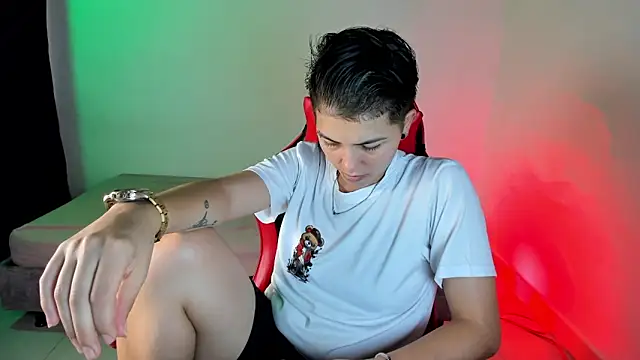 Snapshot of nicocoox chatting on 10-30-25, 01:51 nicocoox online show from 10-30-25, 01:51