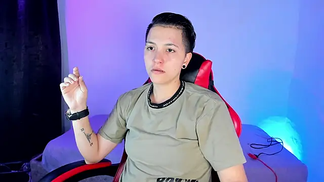 Snapshot of nicocoox chatting on 11-20-25, 02:23 nicocoox online show from 11-20-25, 02:23