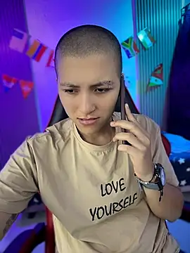 Snapshot of nicocoox chatting on 07-17-26, 11:31 nicocoox online show from 07-17-26, 11:31