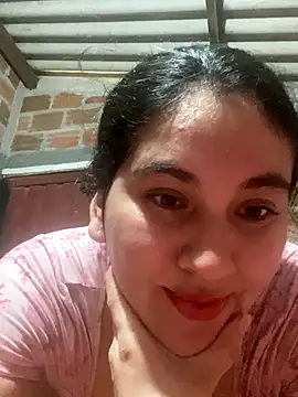 Snapshot of lunasexyhot18 chatting on 09-19-25, 06:41 lunasexyhot18 online show from 09-19-25, 06:41