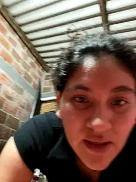 Snapshot of lunasexyhot18 chatting on 09-21-25, 04:30 lunasexyhot18 online show from 09-21-25, 04:30