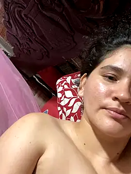 Snapshot of lunasexyhot18 chatting on 09-22-25, 04:36 lunasexyhot18 online show from 09-22-25, 04:36