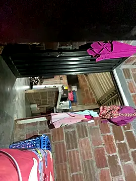 Snapshot of lunasexyhot18 chatting on 09-23-25, 07:17 lunasexyhot18 online show from 09-23-25, 07:17