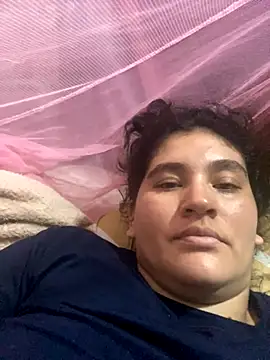 Snapshot of lunasexyhot18 chatting on 10-30-25, 08:31 lunasexyhot18 online show from 10-30-25, 08:31