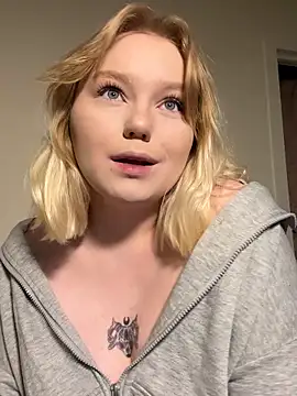 Snapshot of lame_cat chatting on 09-20-25, 12:11 lame cat online show from 09-20-25, 12:11