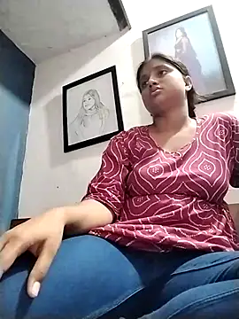 Snapshot of sanaya_3 chatting on 09-18-25, 07:43 sanaya 3 online show from 09-18-25, 07:43