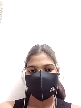 HOT-MAHI1143 online show from 01-10-26, 11:23