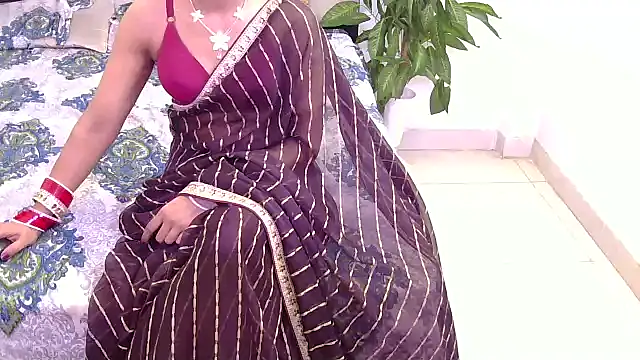 Lovelyy-couple online show from 02-11-26, 09:14