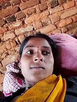 Hot reshmaji online show from 04-15-26, 06:31