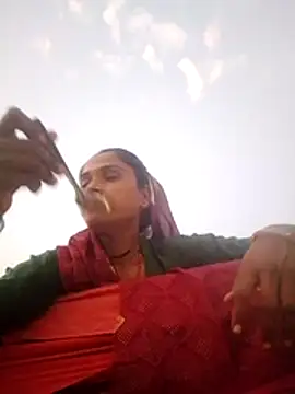Hot reshmaji online show from 05-16-26, 01:43