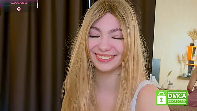 EmilyZortea online show from 10-11-25, 08:35