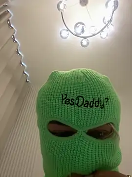 Snapshot of BabyBluexox chatting on 09-27-25, 05:45 BabyBluexox online show from 09-27-25, 05:45