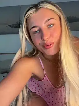 BabyBluexox online show from 05-19-26, 12:11