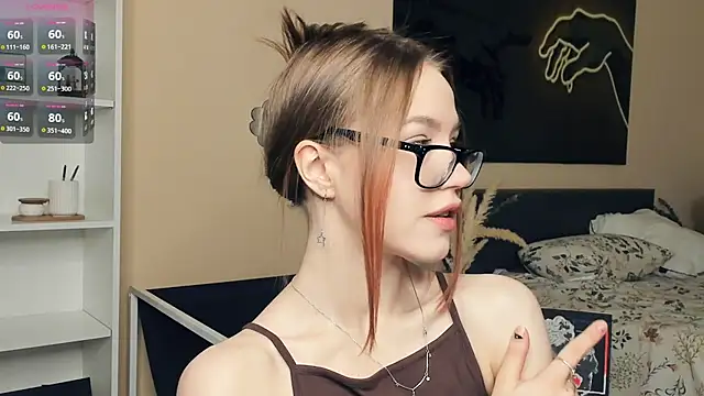 MaliaBourraine online show from 05-15-26, 07:15