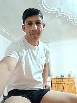 Snapshot of Casianantoonnio chatting on 11-17-25, 02:45 Casianantoonnio online show from 11-17-25, 02:45