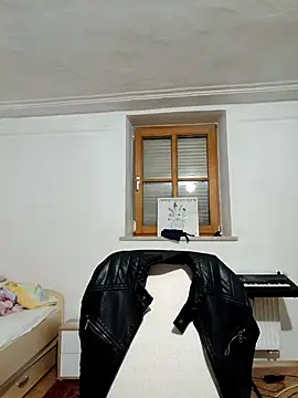 Snapshot of Casianantoonnio chatting on 11-21-25, 01:43 Casianantoonnio online show from 11-21-25, 01:43