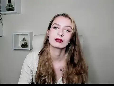 NinaBlond1 online show from 11-04-25, 09:19