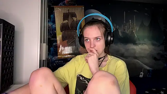 Elira Breeze online show from 11-02-25, 12:18