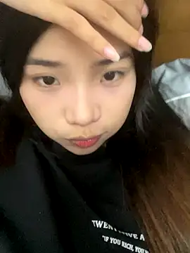 Snapshot of -Tania- chatting on 10-04-25, 06:55 -Tania- online show from 10-04-25, 06:55