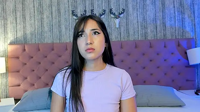 Snapshot of LiaaTurner chatting on 01-10-26, 08:10 LiaaTurner online show from 01-10-26, 08:10