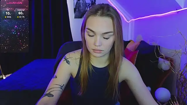 KitsyMoore online show from 10-10-25, 01:10