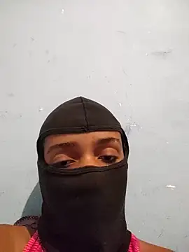 Snapshot of Barbiefox24 chatting on 09-21-25, 08:21 Barbiefox24 online show from 09-21-25, 08:21