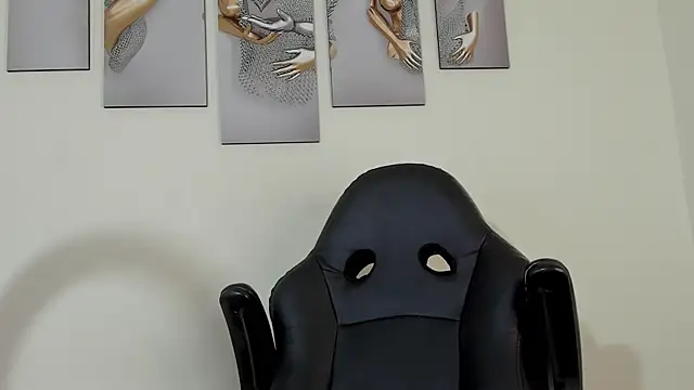 KAYLA BATISTA  online show from 04-26-26, 07:22